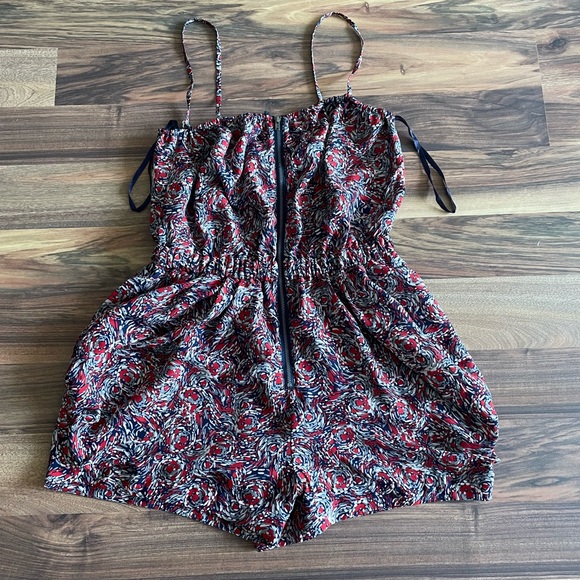 BCBGENERATION romper - Picture 1 of 8